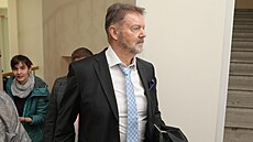 Bývalý pedseda Fotbalové asociace R Roman Berbr pichází k hlavnímu líení u...