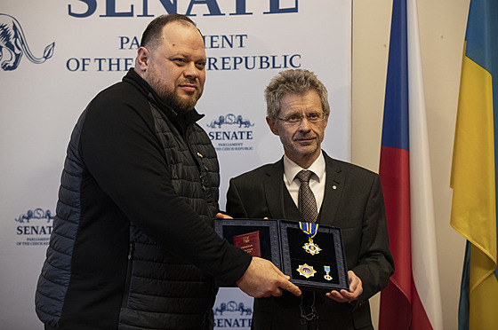 Pedseda ukrajinské Nejvyí rady Ruslan Stefanuk pedal státní vyznamenání...