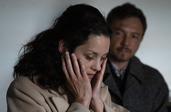 Marion Cotillardová ve filmu Bratr a sestra