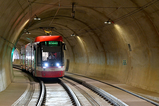 V Brně spouští nové „metro“, páteřní linka se vrací do celé původní trasy