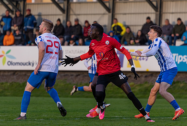 Spor o peníze i budoucnost klubu. Jak se zrodila ostudná porážka 0:26