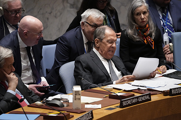 Lavrov kritizoval Pavlův výrok o Číně, Súdánu nabídl ruské žoldnéře