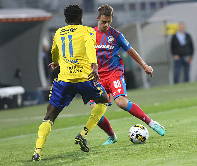 Vrba po Plzni: Situace začíná být komplikovaná, výsledky konkurentů překvapily