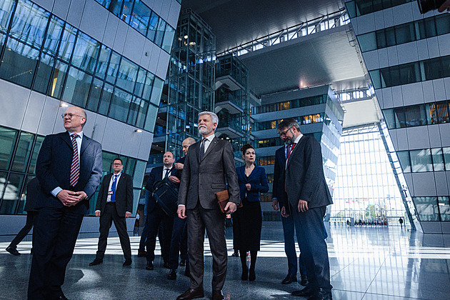 Pavel uzavírá návštěvu Bruselu: čekají ho schůzky s Michelem a Metsolaovou