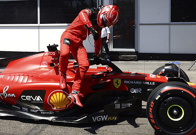 Kvalifikaci na sprint F1 v Ázerbájdžánu vyhrál Leclerc před Red Bully