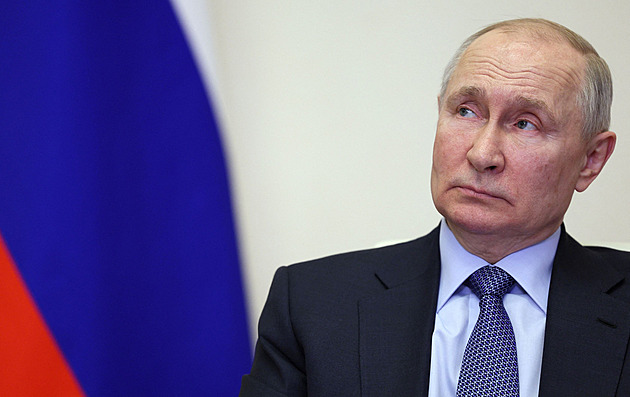 Ukrajinci se pokusili zabít Putina dronem s výbušninami, píše list