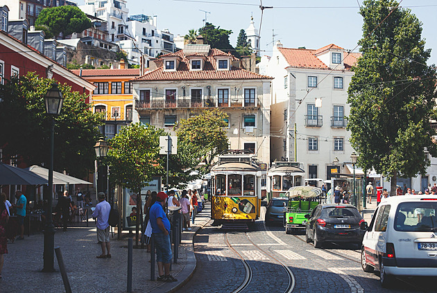 Portugalsko si došláplo na krátkodobé pronájmy. Třetina bytů je v ohrožení