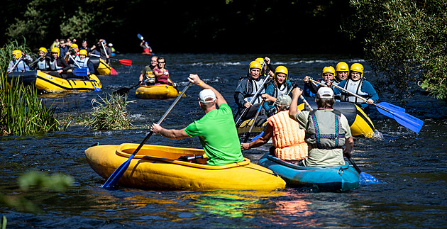 O svátcích vodáci mimořádně sjedou Moravici, povodí musí upustit přehrady