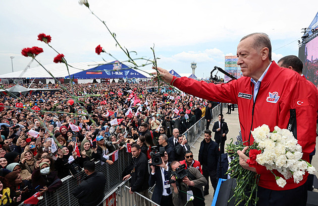 Erdogan je znovu při síle, na veletrhu slíbil Turkům prvního astronauta