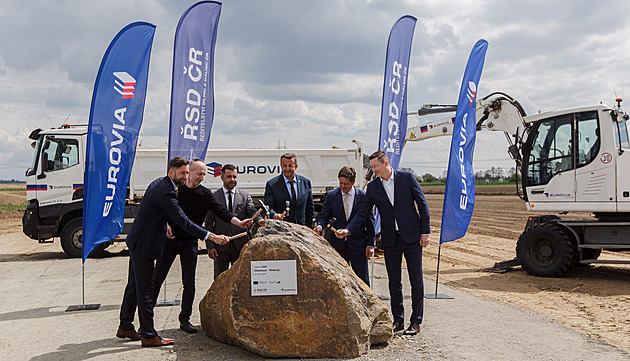 Na Olomoucku byla slavnostn zahájena stavba úseku dálnice D55 mezi Olomoucí a...