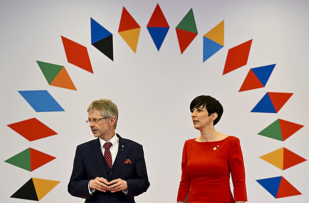 Pekarová Adamová a Vystrčil přijeli do Kyjeva, setkají se s prezidentem Zelenským
