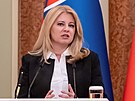 Slovenská prezidentka Zuzana aputová hovoí na spoleném brífinku s...