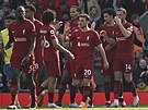Fotbalisté Liverpoolu se radují z gólu, který vstelil Diogo Jota (uprosted).