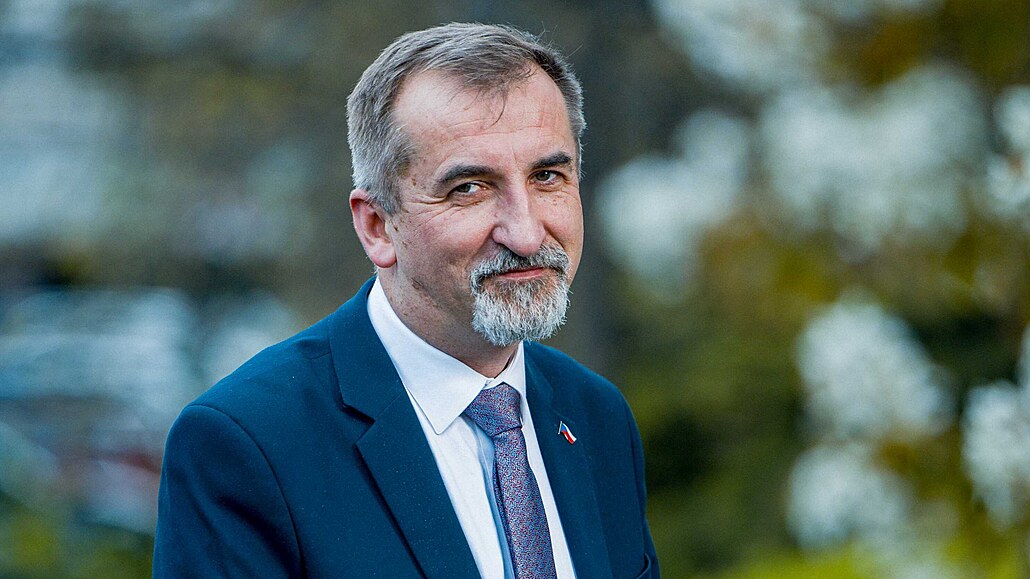 Miroslav Sk�ivánek (KDU-�SL).