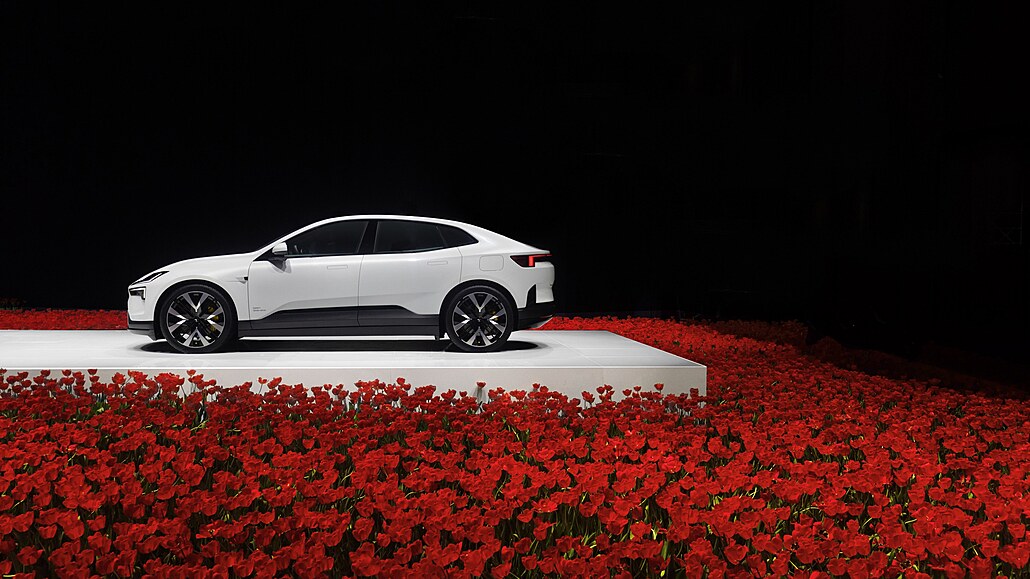 Polestar 4