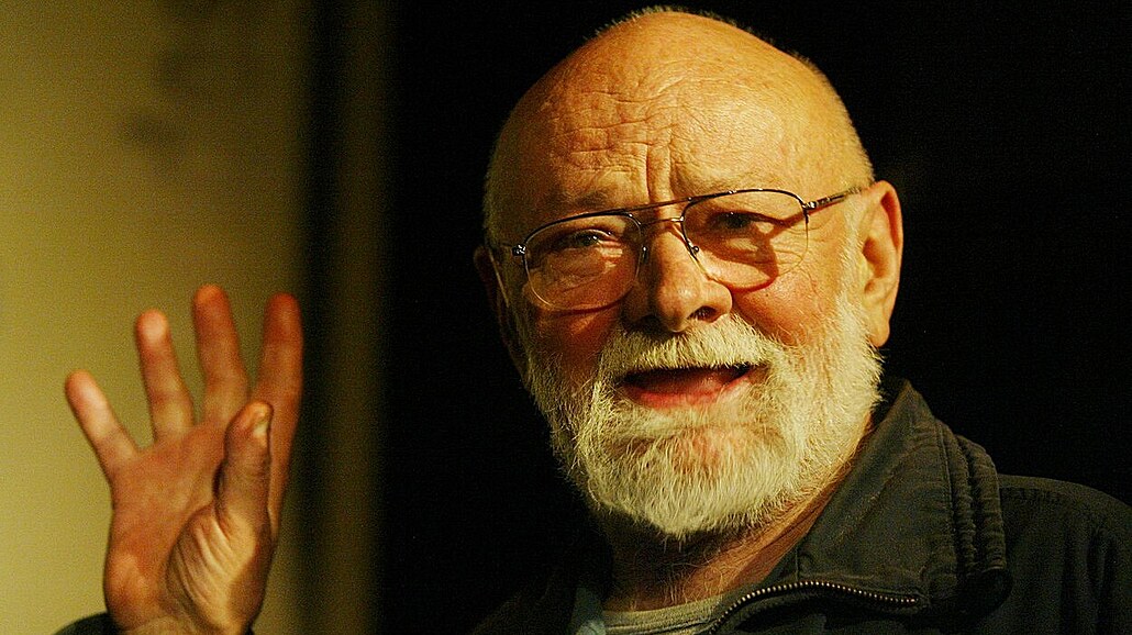 Pedagog, herec a divadelní teoretik Ivan Vysko�il na snímku z roku 2003