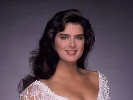 Brooke Shieldsová v roce 1987, kdy skon�ila studia na Princetonu
