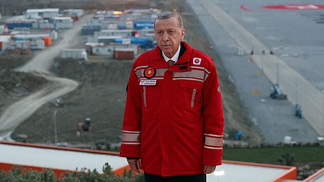 Tureck prezident Tayyip Erdogan se astn slavnostnho odhalen prvn dodvky zemnho plynu do nrodn st z tureckho nalezit v ernm moi. (20. dubna 2023)