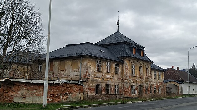 Jedinen manestrov manufaktura v umperku zatm zstane nedokonena.