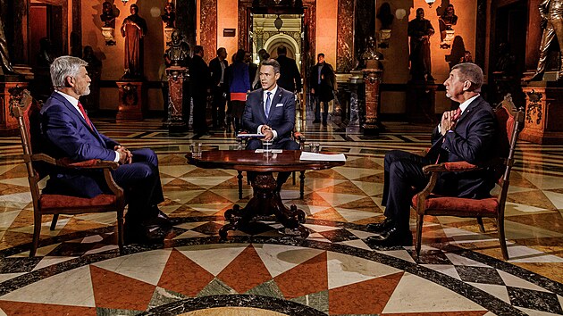 Petr Pavel a Andrej Babi ped debatou esk televize (22. ledna 2023)
