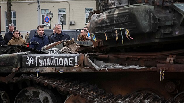 Generln tajemnk NATO Jens Stoltenberg je na nvtv v Kyjev. Je to jeho prvn cesta na Ukrajinu od zatku rusk invaze. (20. dubna 2023)
