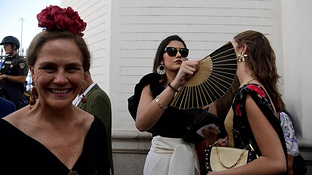 panlsko zav neobvykle tepl poas. Snmek pochz z festivalu v Seville. (27. dubna 2023)