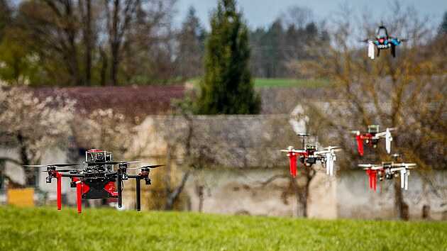 U Temevru testovali, jak by se drony mohly chovat v nejrznjch situacch.