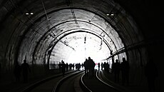Za brn�nské metro se dosud ozna�ovaly dva zhruba p�lkilometrové tramvajové tunely. Na snímku ten v �abov�eské ulici.
