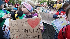 Happening rodi proti nedostatené kapacit spádových kol v Praze 8 (28. dubna 2023)
