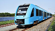 Coradia iLINT je vlak pohánný vodíkovými palivovými lánky.