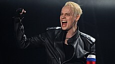 Ruský zpvák aman pi vystoupení v Moskv (9. bezna 2023)