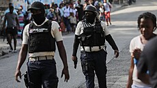 Dav v hlavním městě Haiti zbil a upálil 13 lidí, patrně členů členů...