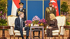 Fiala na setkání s prezidentkou Halimah Yacob. (20. dubna 2023)