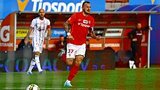 Brn�nský fotbalový úto�ník a kapitán Jakub �ezní�ek.