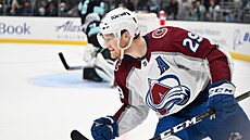 Útočník Colorada Nathan MacKinnon se raduje z gólu proti Seattlu ve třetím...