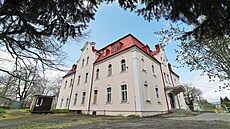 Církevní �kola nebo spolkový d�m ekocentra Meluzína? Kraj�tí zastupitelé budou...