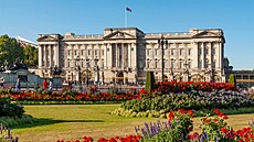 Podle magazínu Forbes vlastní král Karel III. v samotné Británii sedm palác,...