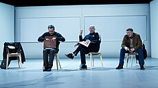 Tomá� Pet�ík, Robert Ja�ków a Jacob Erftemeijer v divadelní verzi Chlastu