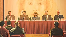 Ond�ej Gregor Brzobohatý a Anna Fialová v druhé �ad� minisérie Iveta (2023)