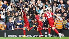 Liverpool�tí fotbalisté slaví vedení nad Tottenhamem.