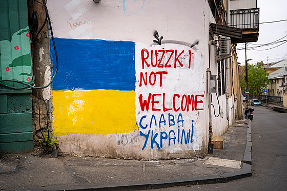 Protiruský nápis na ulici v Tbilisi (17. dubna 2023)