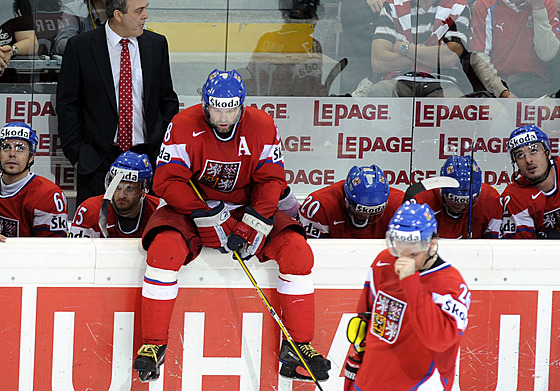 Zklamaní etí hokejisté po tvrtfinálové poráce na mistrovství svta 2009.