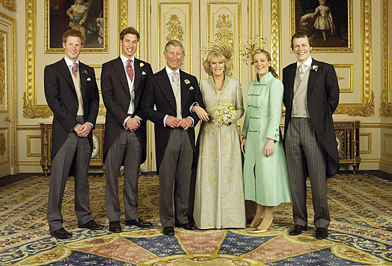 Princ Harry, princ William, princ Charles, Camilla Parker-Bowlesová, Laura...