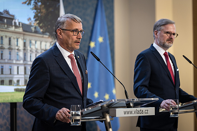 Tohle si ministr nemůže dovolit, za nás by Dvořák letěl, shodli se expremiéři