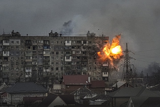 OBRAZEM: Jedinečné snímky hrůz na Ukrajině vynesly agentuře AP Pulitzera
