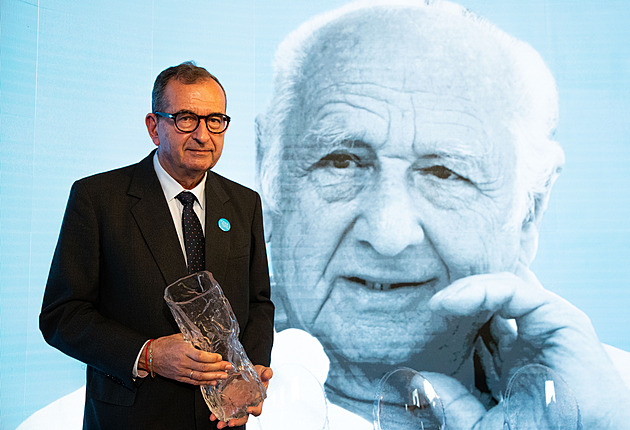 Ve věku 75 let zemřel psychiatr Cyril Höschl, trpěl vzácným onemocněním
