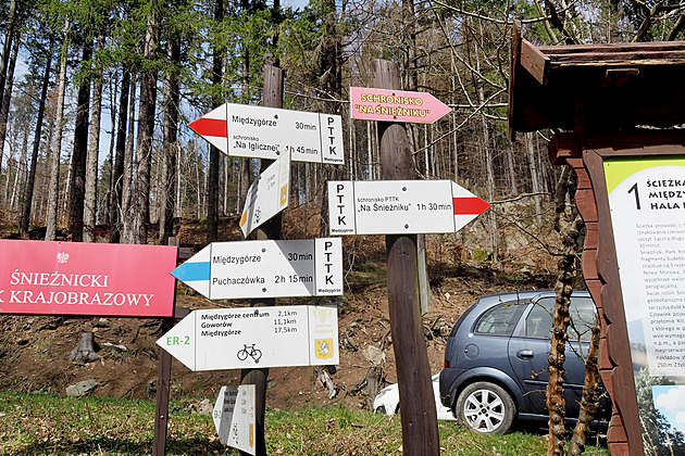 Na Králický Sněžník zadarmo v polském davu. Turistický Václavák pobavil