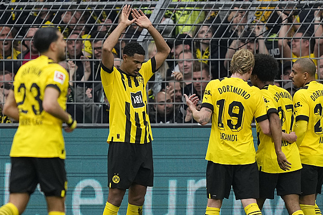 Báječný Dortmund. Borussia dala šest gólů Wolfsburgu a dotáhla se na Bayern