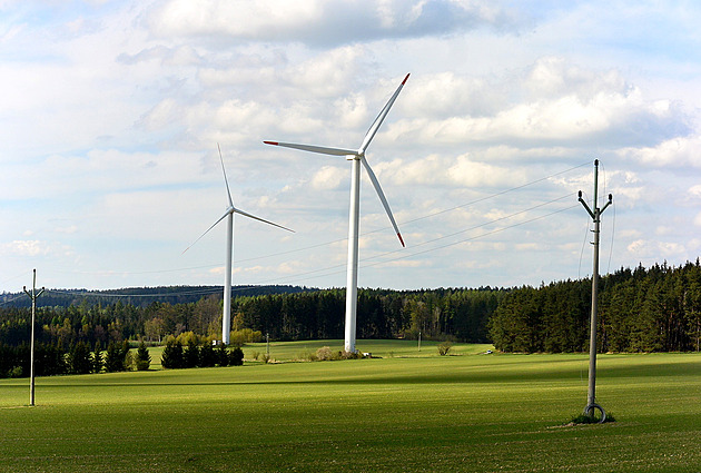 Firma roky bojuje s obcí o výstavbu větrníků, podala žalobu na územní plán