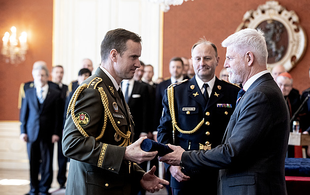 Černý scénář je válka s protivníkem s jadernými zbraněmi, řekl vojákům Řehka